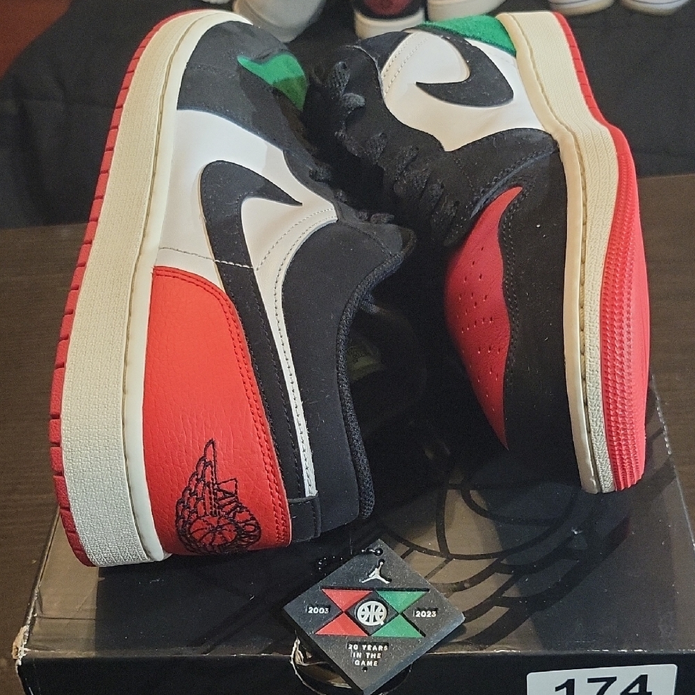 Air Jordan 1 Low "Quai 54" (2023) Mens 12 EUC W/Box & Hangtag - Picture 7 of 11